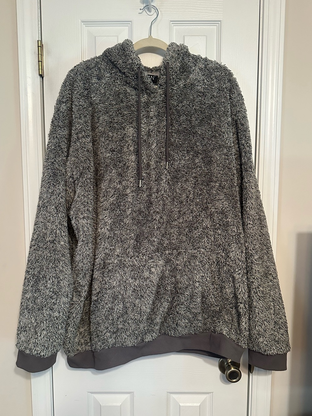 Boohoo Man gray fleece hoodie. Sz 4XL